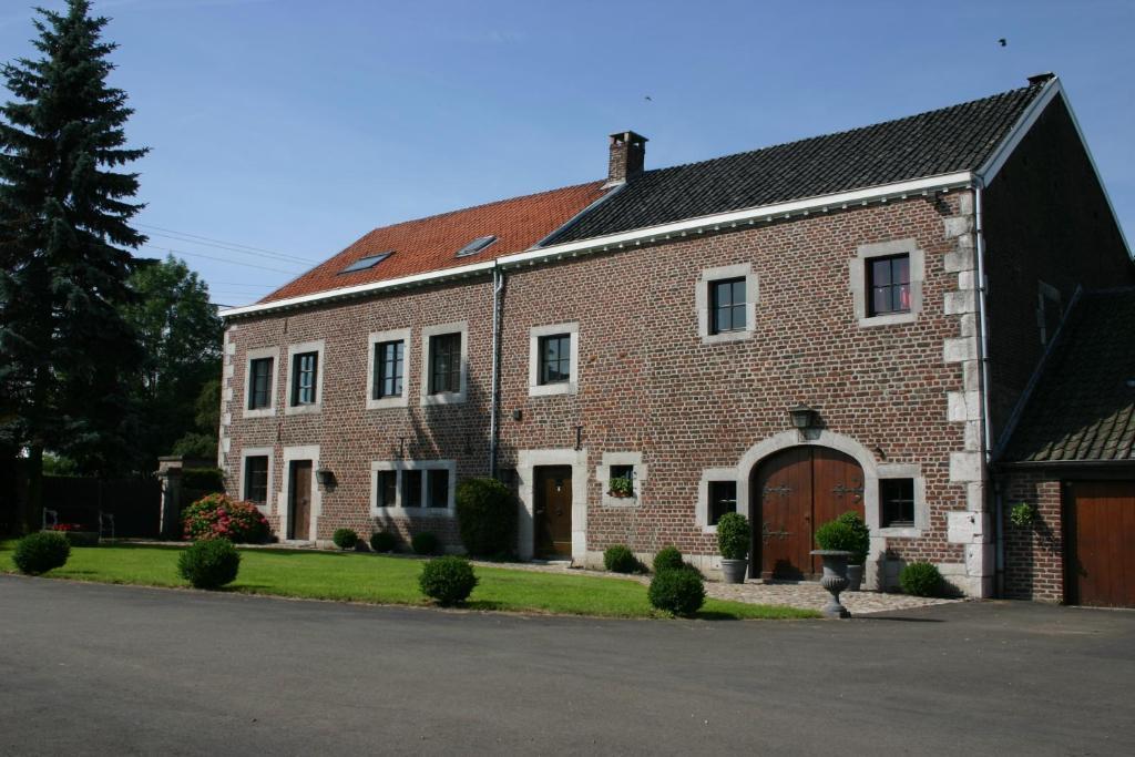 B&B Aux Beaux Buis Blegny Exterior photo