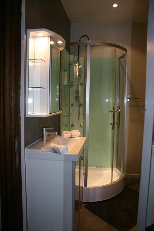 B&B Aux Beaux Buis Blegny Room photo