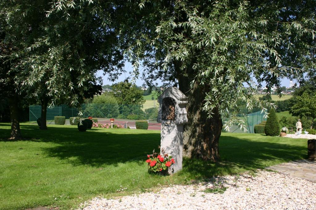 B&B Aux Beaux Buis Blegny Exterior photo