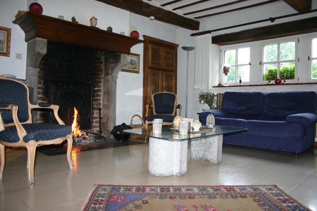 B&B Aux Beaux Buis Blegny Exterior photo
